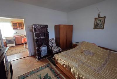 Casa cu teren, aproape de centrul balneo-termal Vata Bai - 6