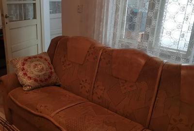 Casă cu 4 camere cu Teren 1400 Mp în Caracal - 1