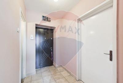Apartament cu 2 camere de vanzare Pajura - 15