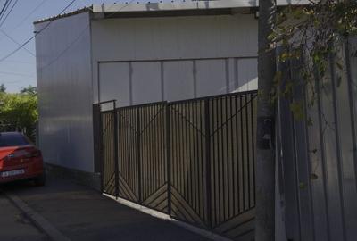 Casă cu 3 camere în Prelungirea Ghencea - 1