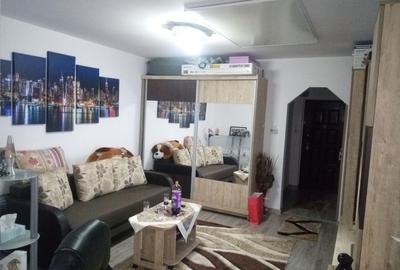Garsonieră semidecomandată în Aleea Carpați - 1