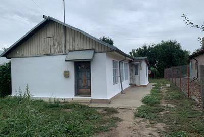 Casă cu 2 camere în Central - 1