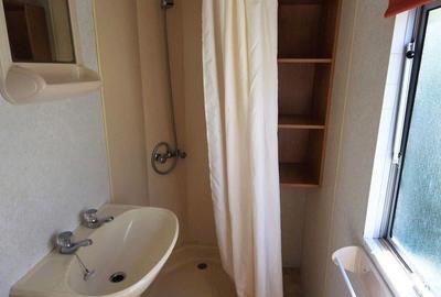 Casă cu 6 camere cu Teren 33 Mp în Central - 2