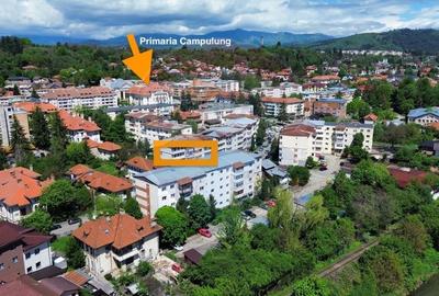 Apartament de vanzare central in Campulung