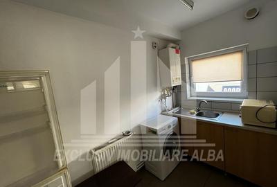 Casă individuală cu 6 camere decomandat cu Canalizare în Lipoveni - 7