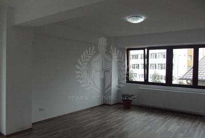 SPATIU BIROURI // ETAJUL 1 // 5 CAMERE - 3