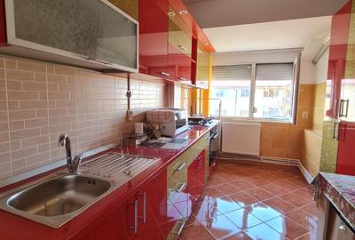 Vanzare apartament 2 camere, in Galati, Micro 21, la mansarda, sup.48mp, liber - 5