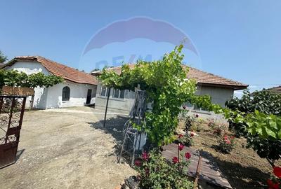 Casa 74 mp/ Predesti 1331 mp teren intravilan - 13