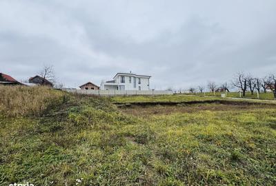 Teren de 725 mp, în Iorga - 1