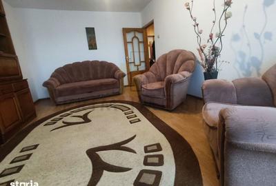 Apartament cu 3 camere decomandat în Nicolina - 2