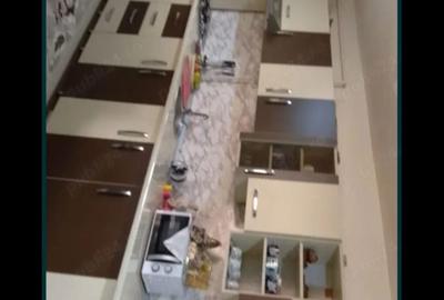 Casă cu 4 camere în Central - 1