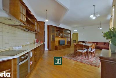 Apartament cu 3 camere decomandat, mobilat în Central - 1