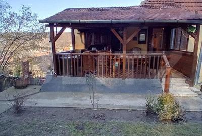 Casă cu 4 camere cu Teren 100 Mp în Central - 5