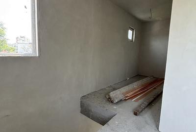Casă cu 4 camere cu Teren 200 Mp în Central - 5