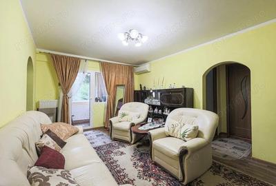 Apartament, la etajul 1, cu balcon spre zona verde, malul Muresului - 1