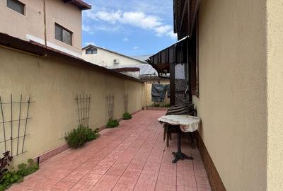 Casă cu 5 camere cu Teren 250 Mp în Berceni - 6