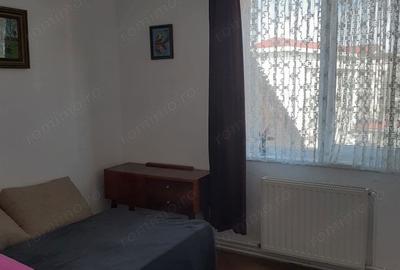 Apartament cu 3 camere semidecomandat în Central - 2