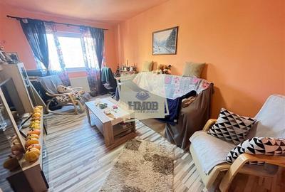 Apartament cu 3 camere decomandat, mobilat în Vasile Aaron - 1