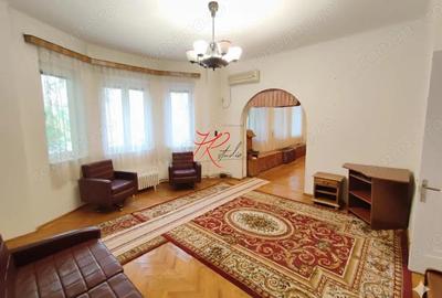 Vanzare apartament 3 camere in bloc mic, Polona - 1