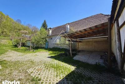 Casă cu 2 camere cu Teren 1414 Mp în Laslea - 5