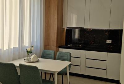Vila tip duplex de închiriat - 5 camere - 24