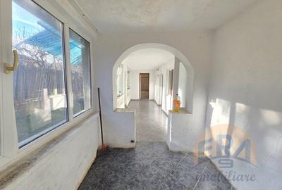 Casă individuală cu 2 camere cu Canalizare în Calea Clujului - 9