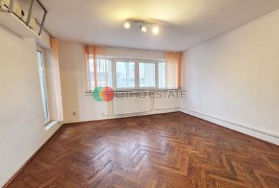 Spațiu comercial, de 115 mp, în Romană - 2