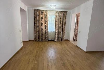 Casă cu 3 camere cu Teren 395 Mp în Central - 3