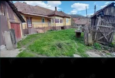 Casă cu 5 camere în Luieriu