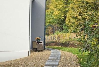 Casă cu 4 camere cu Teren 600 Mp în Valea Roșie - 14