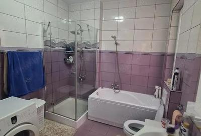 Apartament cu 3 camere în Central - 1