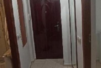 Grsoniera spațioasă de inchiriat - 2