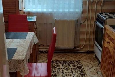 Apartament cu 2 camere decomandat în Micro 1 - 8