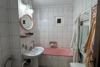 Apartament cu 3 camere decomandat în Central - 8