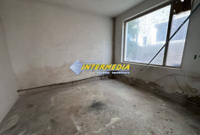 Spațiu industrial, de 250 mp, în Central - 6