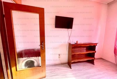 COLOSSEUM: Camera cu baie Stefan Cel Mare si Sfant Piata Astra COLOSSEUM: Camera cu baie Stefan Cel Mare si Sfant Piata Astra - 2