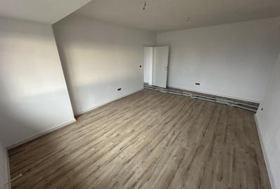 Apartament cu 2 camere semidecomandat în Bucovina