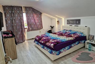 Apartament cu 7 camere decomandat în Pielești - 3