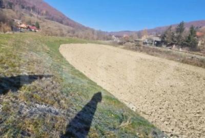 Teren de 6823 mp, în Central - 1