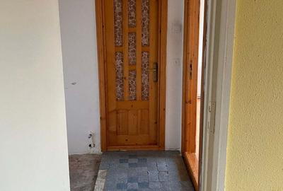Apartament cu 2 camere semidecomandat în Micro 3 - 6