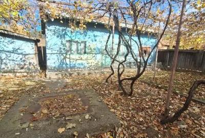 Casa batraneasca de vanzare Comane?ti, cartier Straja la 5 minute de ora? - 6