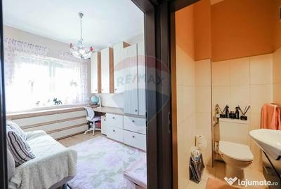 Apartament cu 4 camere decomandat, mobilat în Europa