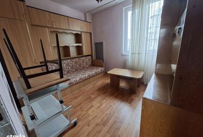 Apartament cu 4 camere decomandat în Cetate - 6