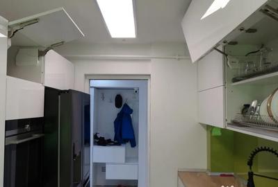 Apartament cu 4 camere decomandat în Central - 11