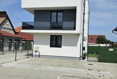 Apartament cu 2 camere decomandat în Turnișor - 2