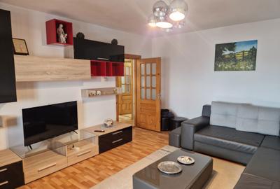 Apartament cu 3 camere decomandat în 1 Decembrie - 8