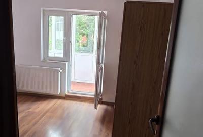 Apartament cu 4 camere decomandat, mobilat în Central - 3