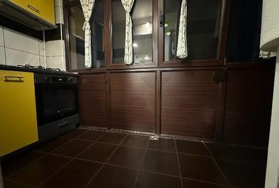 Etaj 1. Apartament 3 camere decomandat, Radu Negru. - 9