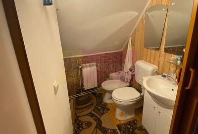 Casă cu 4 camere cu Canalizare în Central - 25