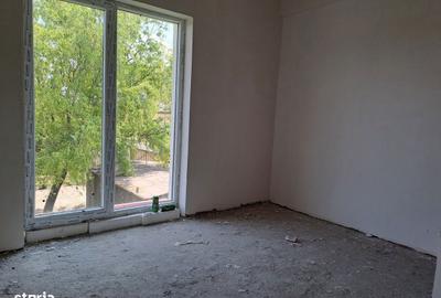 Casă cu 4 camere cu Teren 200 Mp în Central - 4